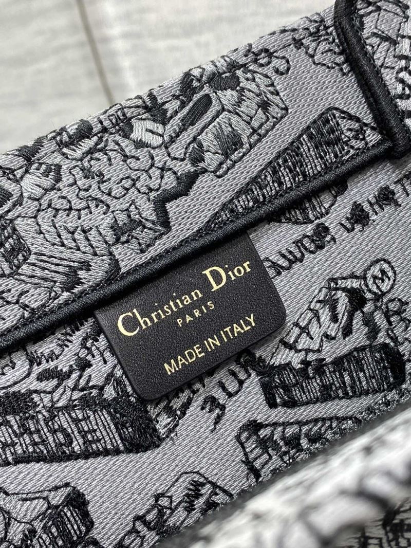 Christian Dior Shopping Bags